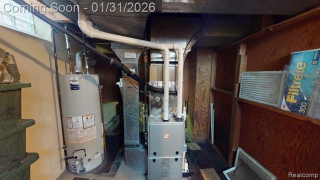 20201 Lochmoor Street, Harper Woods, MI 48225