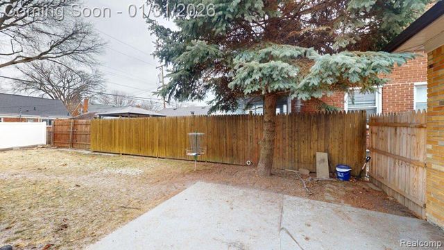 20201 Lochmoor Street, Harper Woods, MI 48225