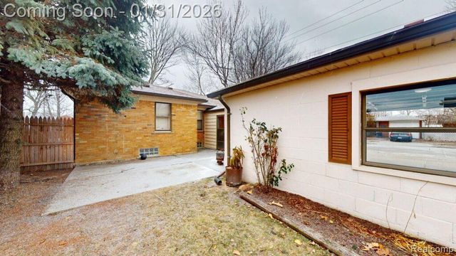 20201 Lochmoor Street, Harper Woods, MI 48225