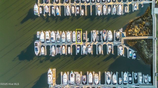 130 Spencer Farlow Drive 130, Carolina Beach, NC 28428