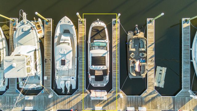 130 Spencer Farlow Drive 130, Carolina Beach, NC 28428