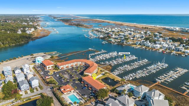 130 Spencer Farlow Drive 130, Carolina Beach, NC 28428