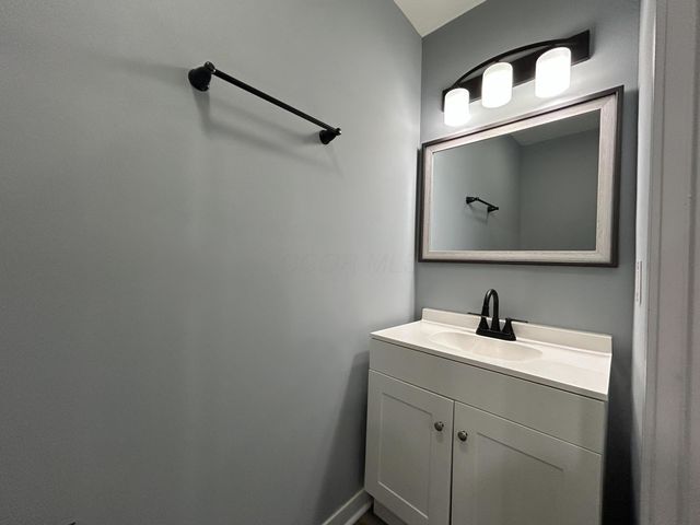 208 N Guilford Avenue, Columbus, OH 43222