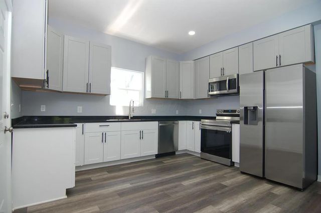 208 N Guilford Avenue, Columbus, OH 43222