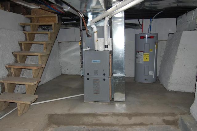 208 N Guilford Avenue, Columbus, OH 43222