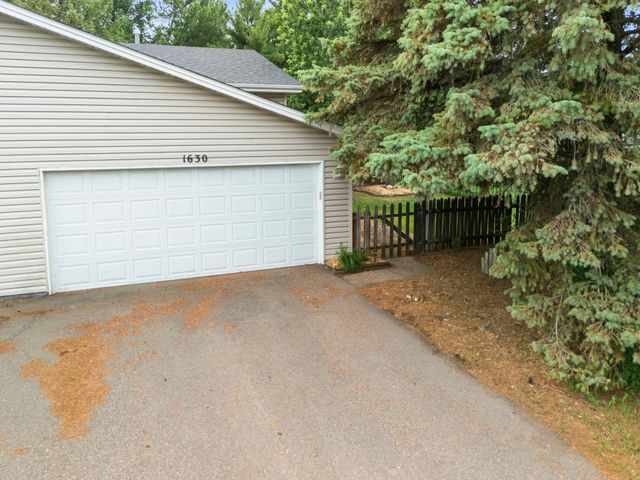 1630 108th Lane NW, Coon Rapids, MN 55433
