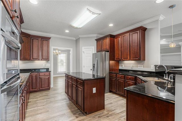 259 Lynne Terry Drive, Thomasville, NC 27360