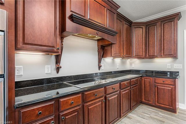 259 Lynne Terry Drive, Thomasville, NC 27360