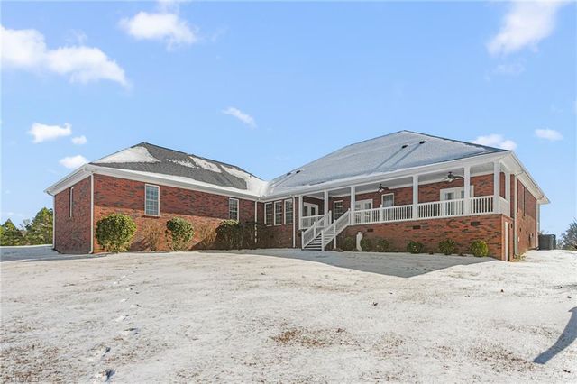 259 Lynne Terry Drive, Thomasville, NC 27360