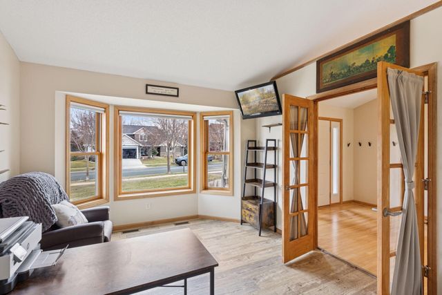 2164 Rushmore Drive, River Falls, WI 54022