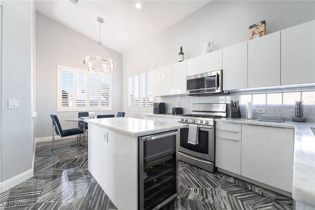 2076 East Wigwam Avenue, Las Vegas, NV 89123