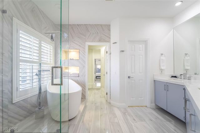 2076 East Wigwam Avenue, Las Vegas, NV 89123