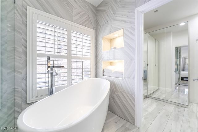 2076 East Wigwam Avenue, Las Vegas, NV 89123