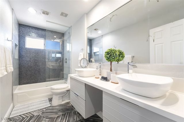 2076 East Wigwam Avenue, Las Vegas, NV 89123