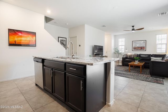 1081 E Ascent Street, Tucson, AZ 85719