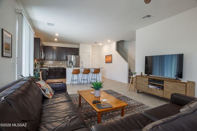 1081 E Ascent Street, Tucson, AZ 85719