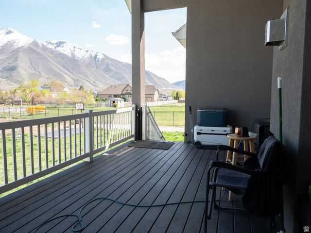 525 S 975 W, Mapleton, UT 84664