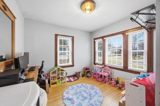 519 14th Street S, Fargo, ND 58103