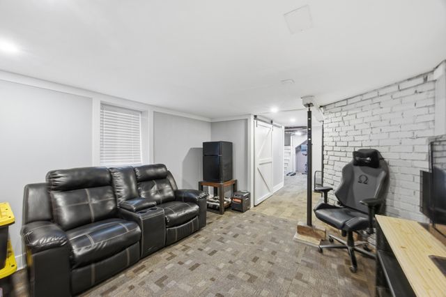 519 14th Street S, Fargo, ND 58103