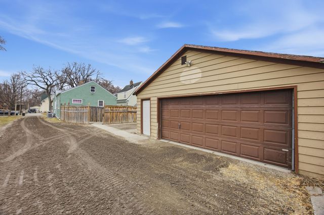 519 14th Street S, Fargo, ND 58103