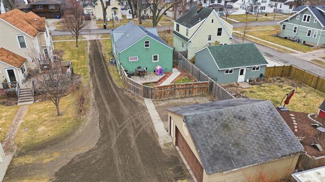 519 14th Street S, Fargo, ND 58103