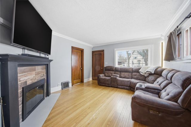 519 14th Street S, Fargo, ND 58103