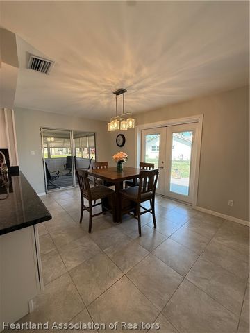 13 Hillcrest Street, Lake Placid, FL 33852