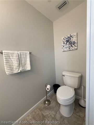 13 Hillcrest Street, Lake Placid, FL 33852