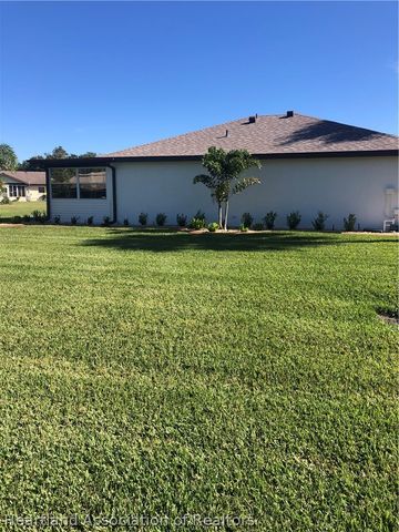 13 Hillcrest Street, Lake Placid, FL 33852