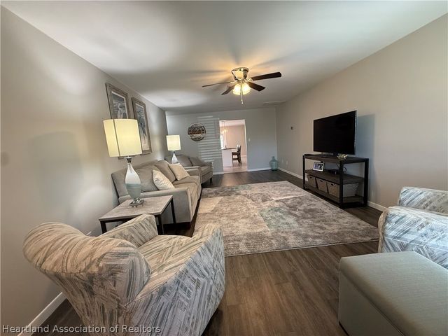 13 Hillcrest Street, Lake Placid, FL 33852