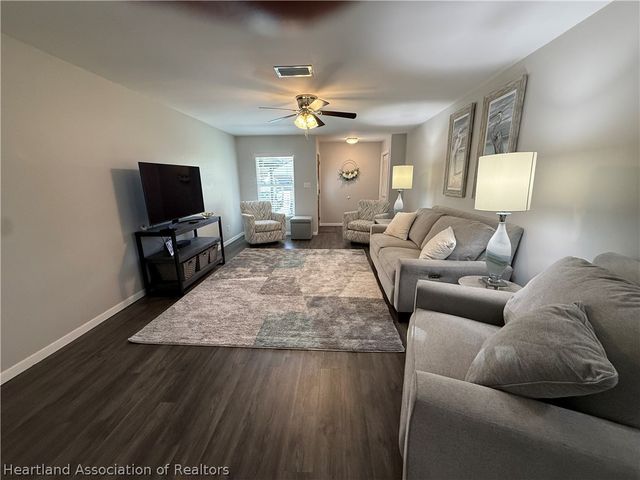 13 Hillcrest Street, Lake Placid, FL 33852