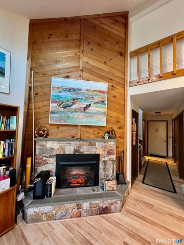 207 Ledge Drive, Torrington, CT 06790
