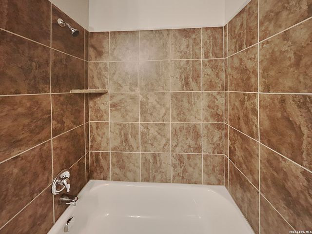 5706 ESPADA CLF, San Antonio, TX 78222