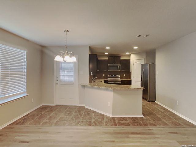 5706 ESPADA CLF, San Antonio, TX 78222