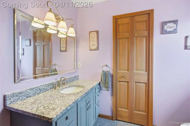 11509 Nora Drive, Fenton, MI 48430