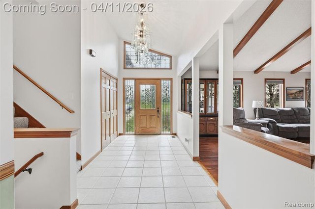 11509 Nora Drive, Fenton, MI 48430