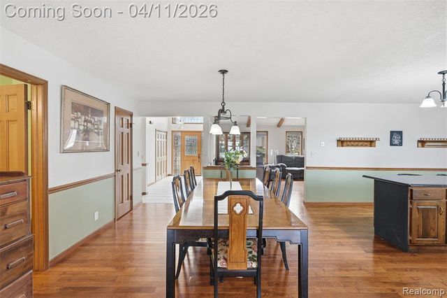 11509 Nora Drive, Fenton, MI 48430