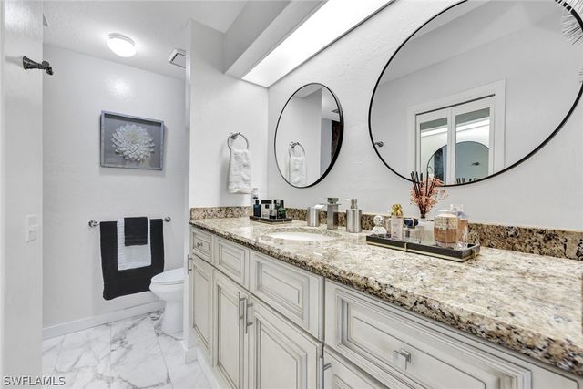 1599 Trafalgar LN O201, Naples, FL 34116