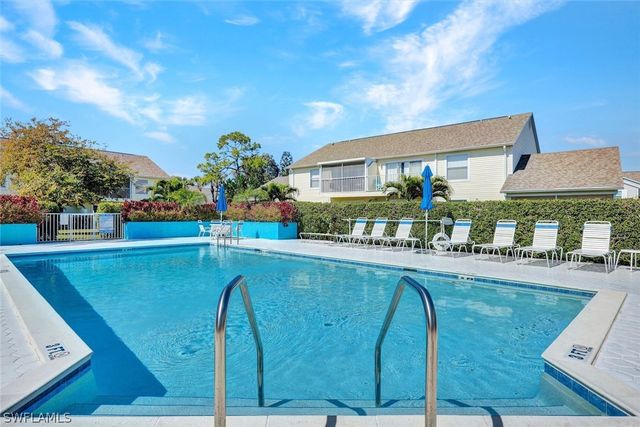 1599 Trafalgar LN O201, Naples, FL 34116