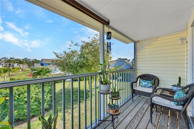 1599 Trafalgar LN O201, Naples, FL 34116