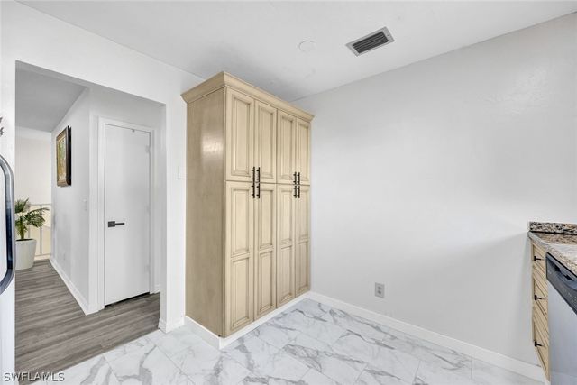 1599 Trafalgar LN O201, Naples, FL 34116