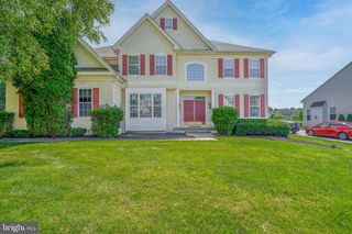 222 HONEY LOCUST DR, Avondale, PA 19311