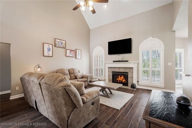 3637 Marshall Circle, Van Buren, AR 72956