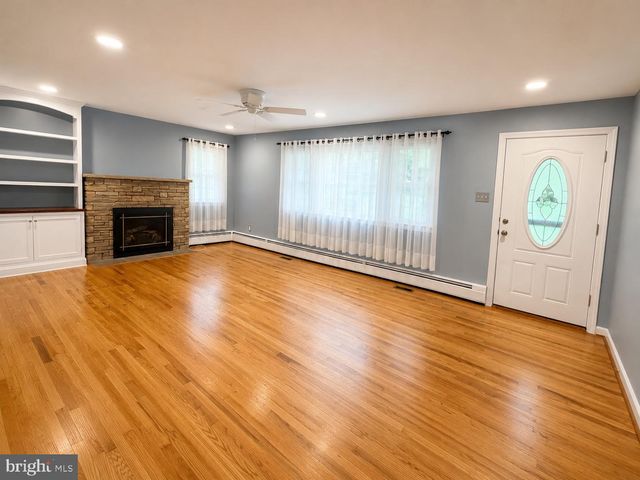101 PARK DR, Doylestown, PA 18901