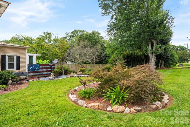 367 Main Street, Mcadenville, NC 28101