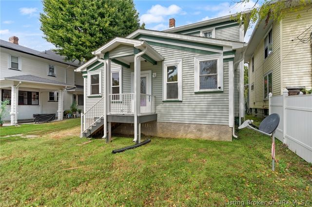 814 E Court Avenue, Jeffersonville, IN 47130