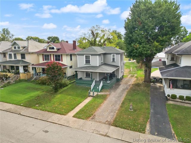 814 E Court Avenue, Jeffersonville, IN 47130