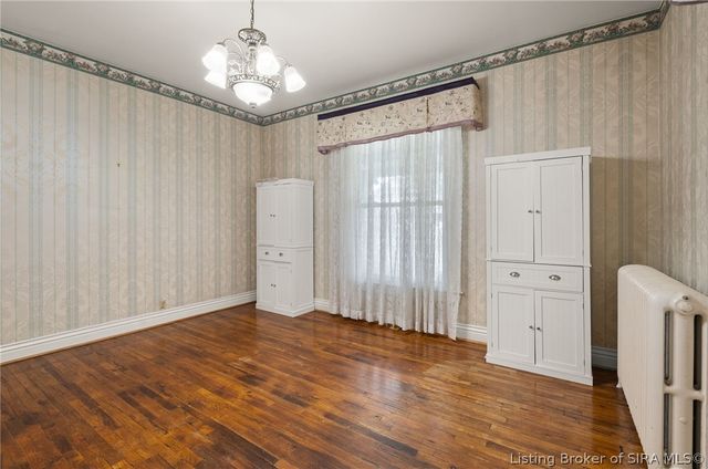 814 E Court Avenue, Jeffersonville, IN 47130