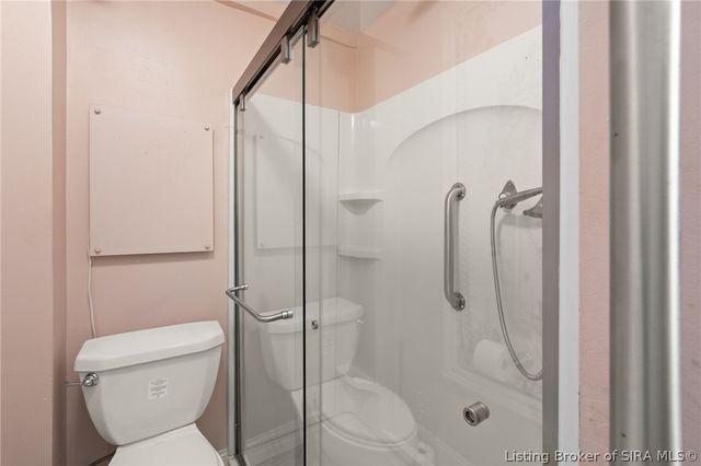 814 E Court Avenue, Jeffersonville, IN 47130