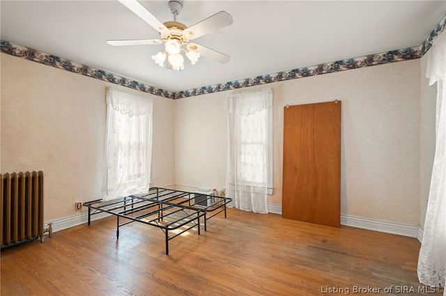 814 E Court Avenue, Jeffersonville, IN 47130